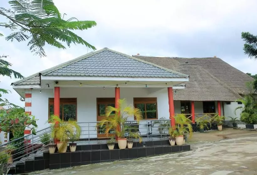 هتل St. Patrick’s Forest House