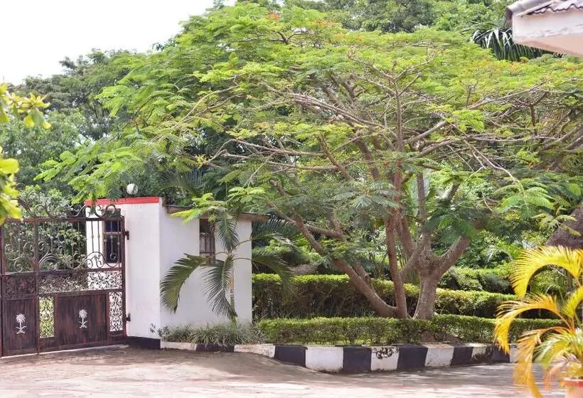 هتل St. Patrick’s Forest House