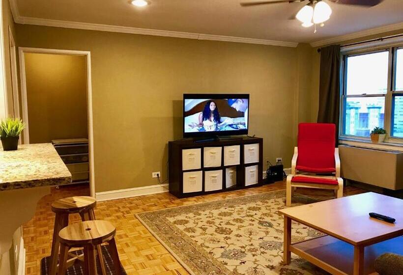 Laugh, Eat, Sleep Downtown Wine Down 9e