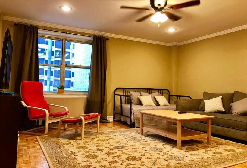 Laugh, Eat, Sleep Downtown Wine Down 9e