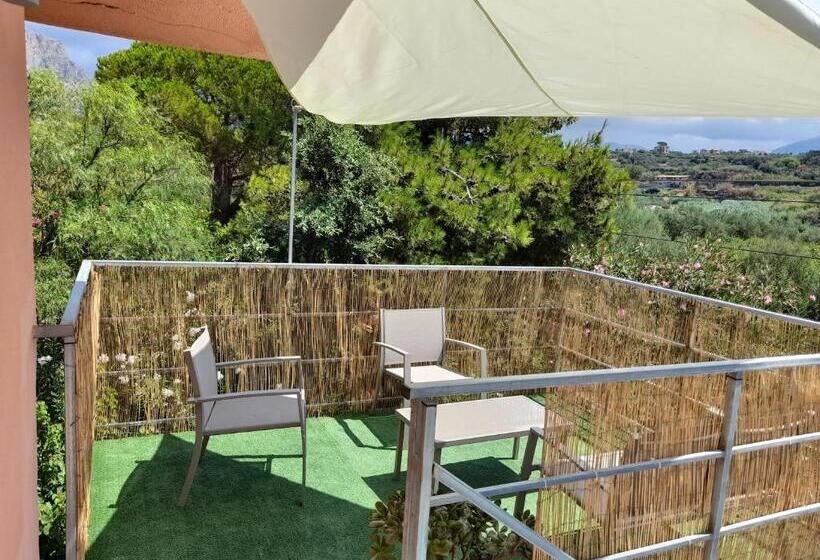 Margherita S Nest By The Sea With Birds Song