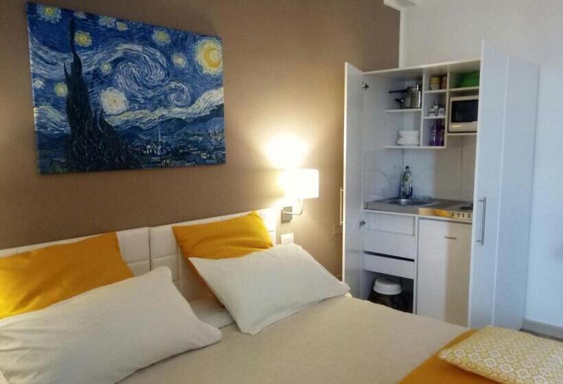 Pension Le Suite Dei Due Mari Cucinino Privato