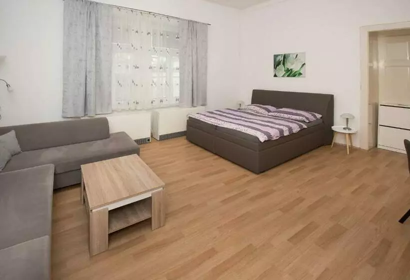 Majatalo Penzion Harvart