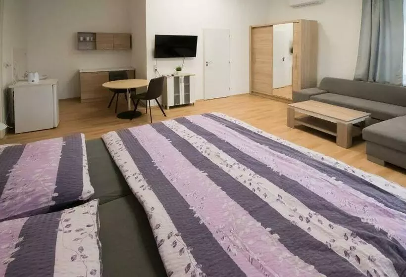 Majatalo Penzion Harvart