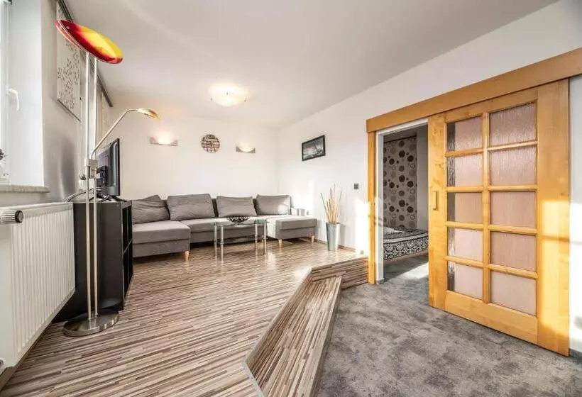 Majatalo Penzion Vysoká Stráž