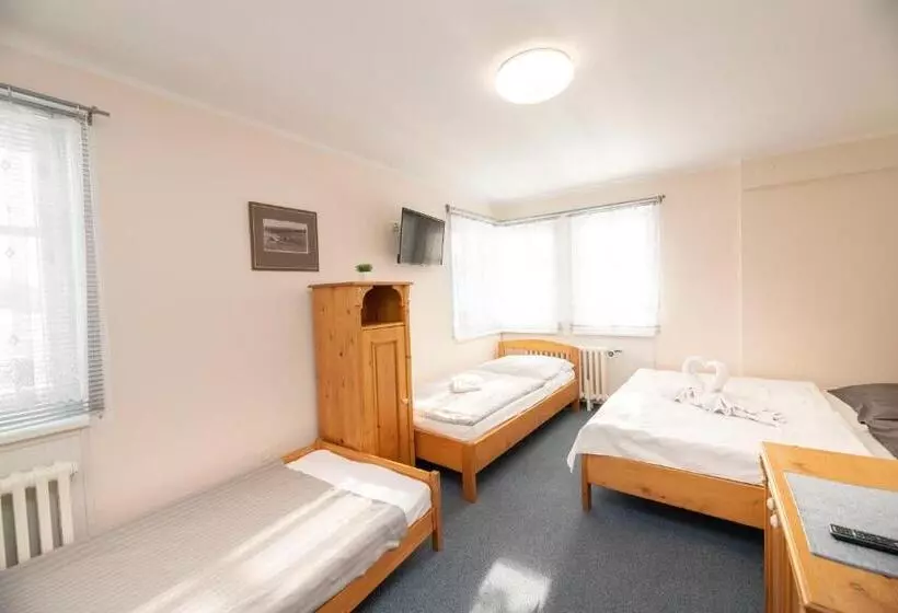 Majatalo Penzion Vysoká Stráž