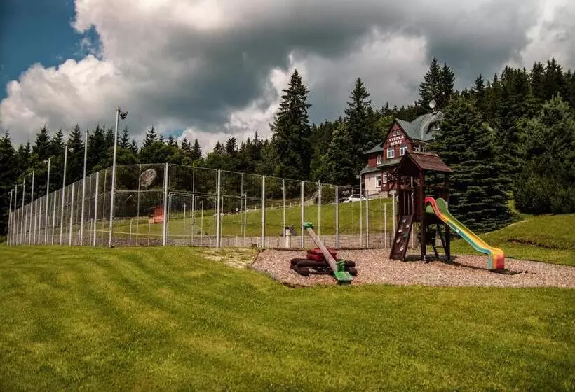 Majatalo Penzion Vysoká Stráž