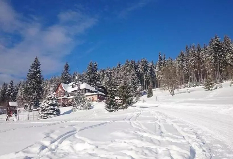 Majatalo Penzion Vysoká Stráž
