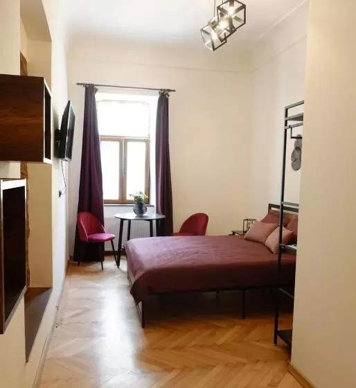 The Industrique Home   3 Bedroom Apartment