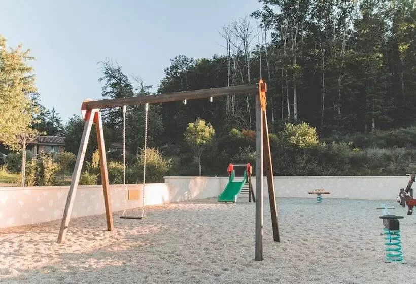Retkeilymaja Terres De France   Les Hameaux De Pomette
