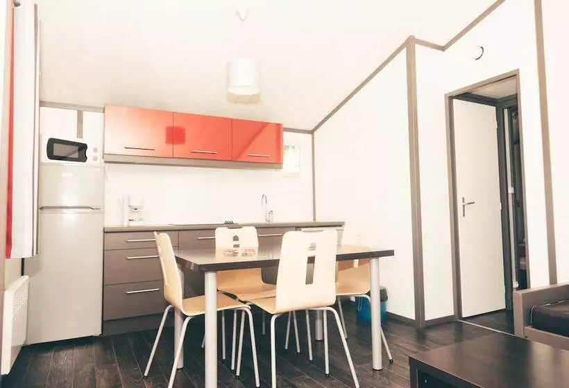 Retkeilymaja Terres De France   Les Hameaux De Pomette