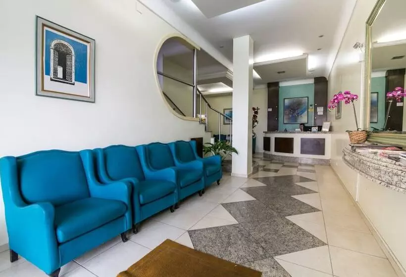 בית מלון כפרי Grand Prix