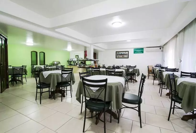 בית מלון כפרי Grand Prix