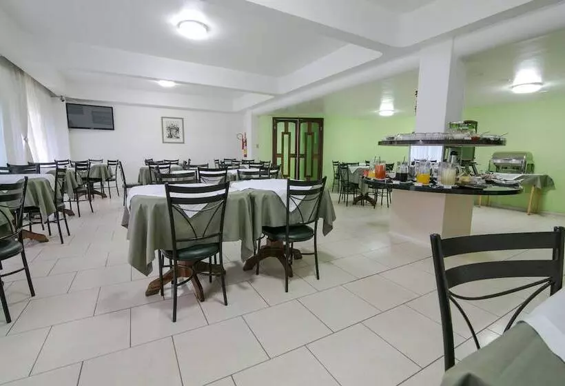 בית מלון כפרי Grand Prix