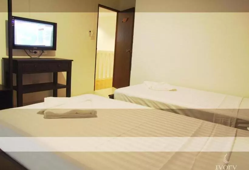 Hotel Ivory Phi Phi Island