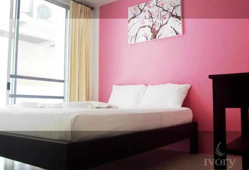 Hotel Ivory Phi Phi Island