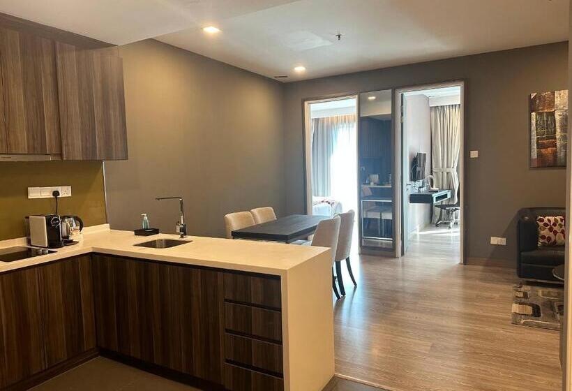 هتل Ramada Suites By Wyndham Kuala Lumpur City Centre