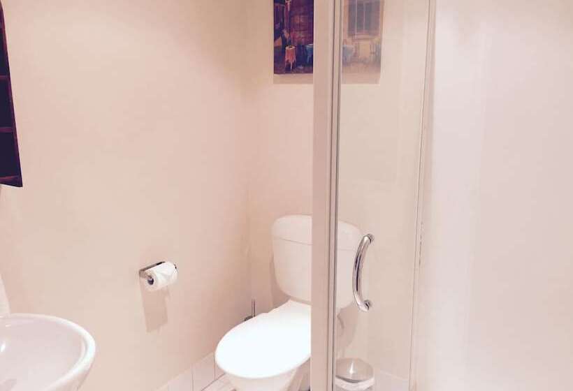 בית מלון כפרי Terrace Central B&b