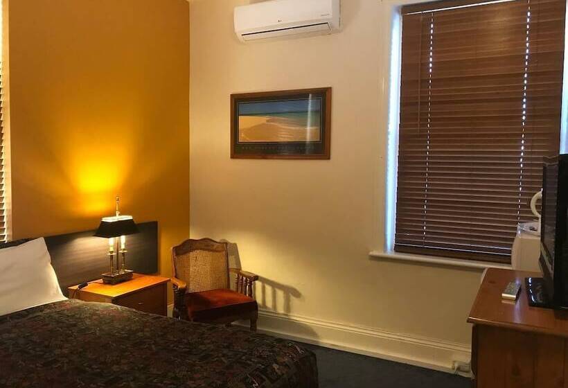 בית מלון כפרי Terrace Central B&b