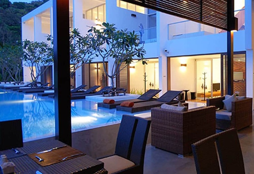هتل The Quarter Resort Phuket