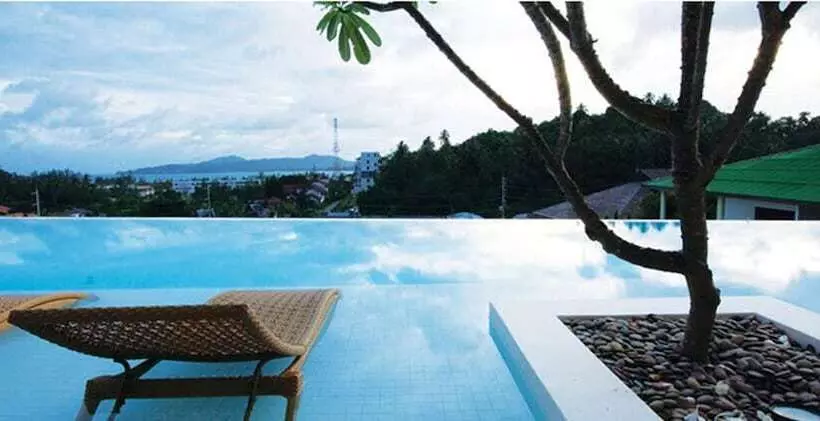 בית מלון כפרי The Quarter Resort Phuket