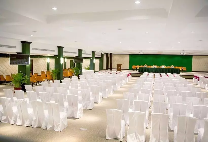 Sokhalay Angkor Villa Resort