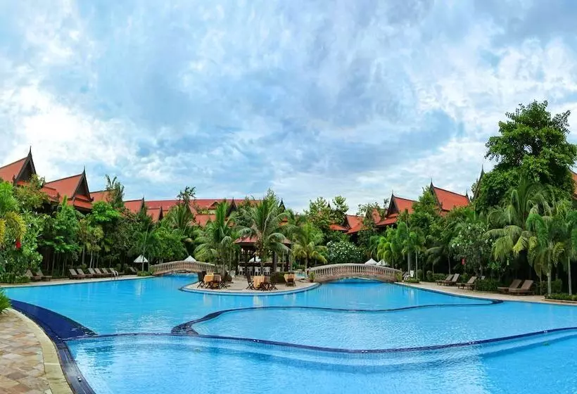 Sokhalay Angkor Villa Resort