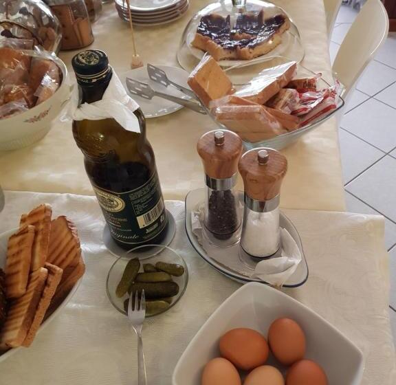 B&b A Casa Di Monica