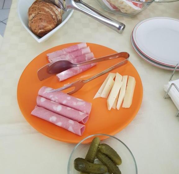 B&b A Casa Di Monica