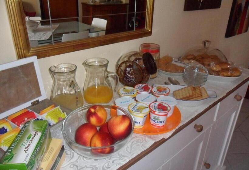 B&b A Casa Di Monica