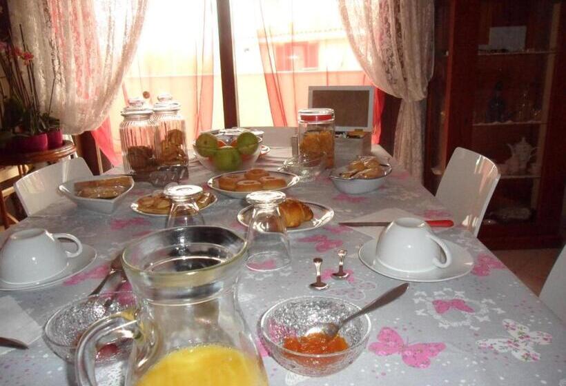 B&b A Casa Di Monica