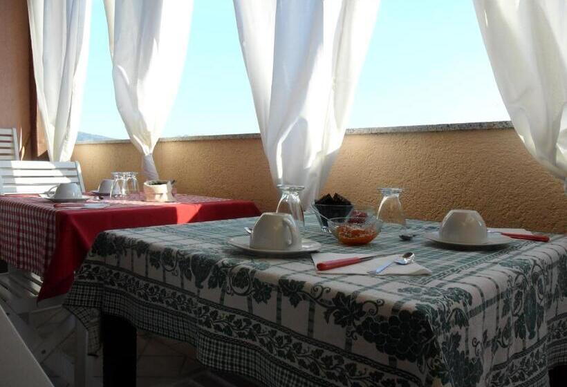 B&b A Casa Di Monica