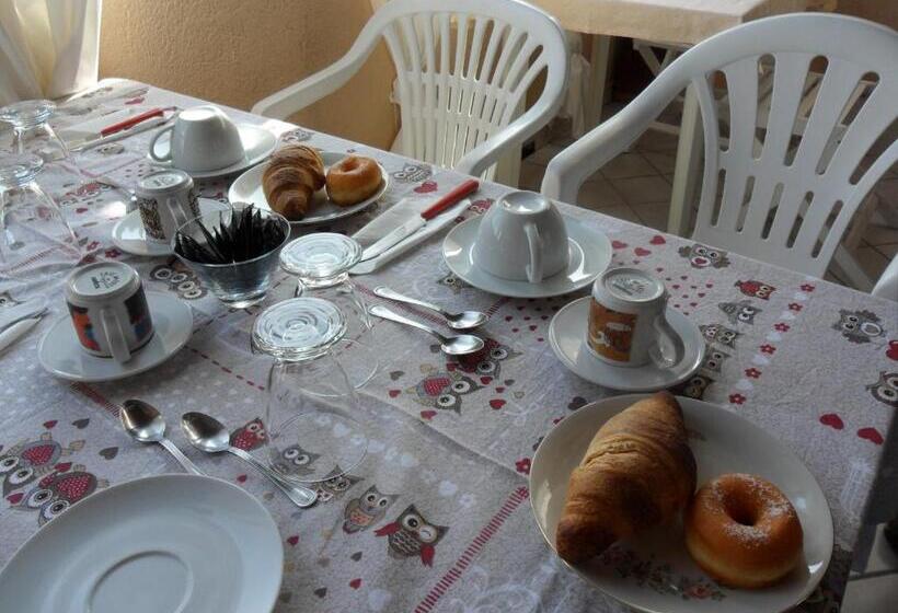 B&b A Casa Di Monica