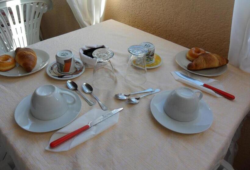 B&b A Casa Di Monica