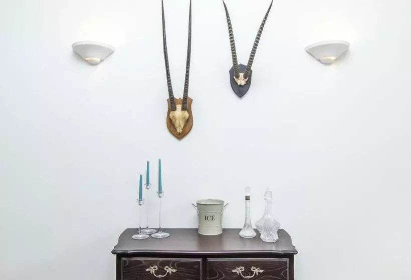 Aamiaismajoitus (B&B) 3 Berkeley Square Guesthouse