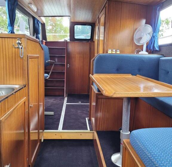 ベッドアンドブレックファースト Amsterdam Boat & Breakfast