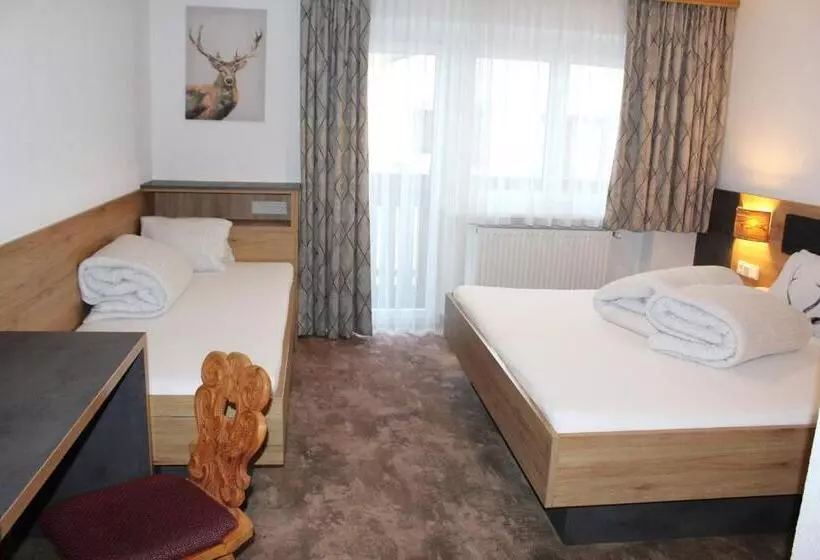 Aamiaismajoitus (B&B) Apart Garni Jägerheim