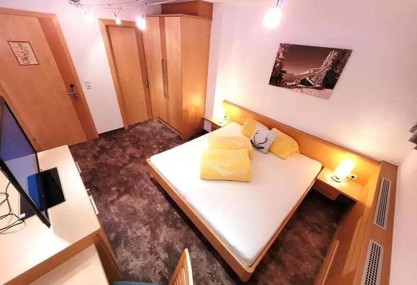 Aamiaismajoitus (B&B) Apart Garni Jägerheim