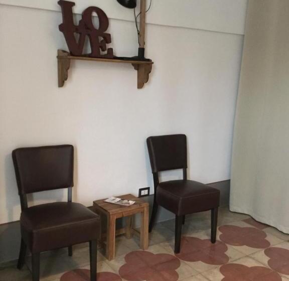 تختخواب و صبحانه Casa 28