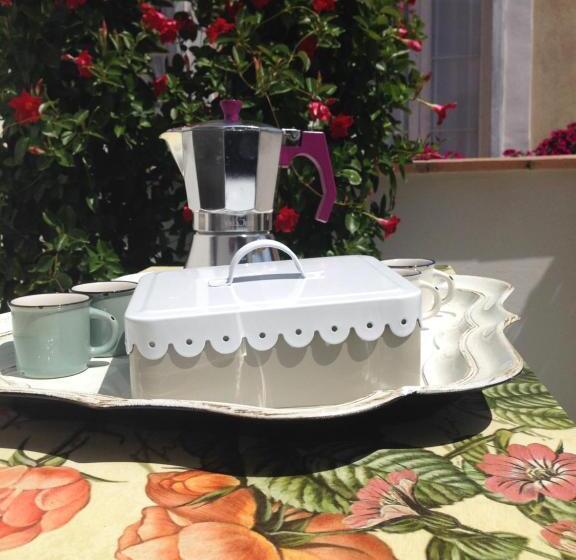 تختخواب و صبحانه Casa 28