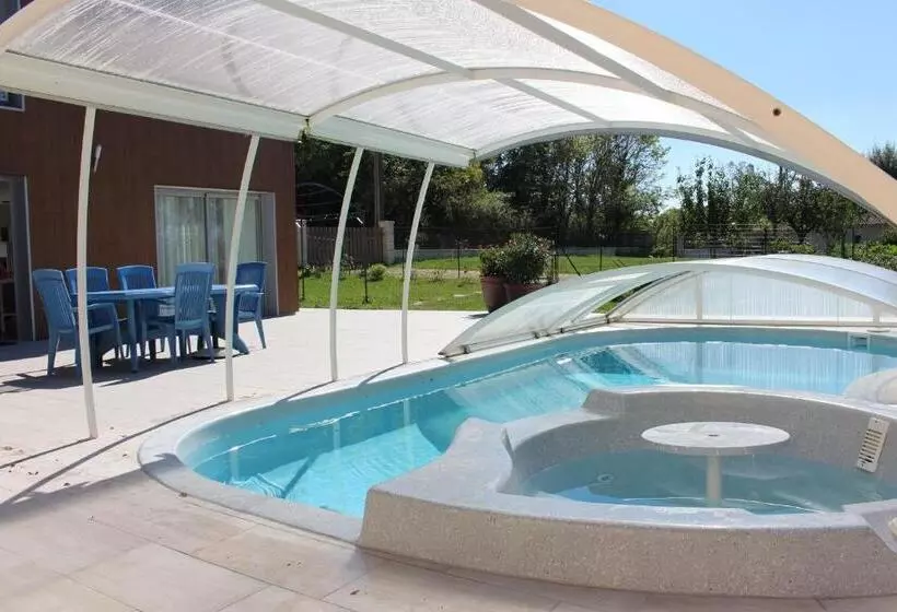 Aamiaismajoitus (B&B) Gîte Du Puy De L étang