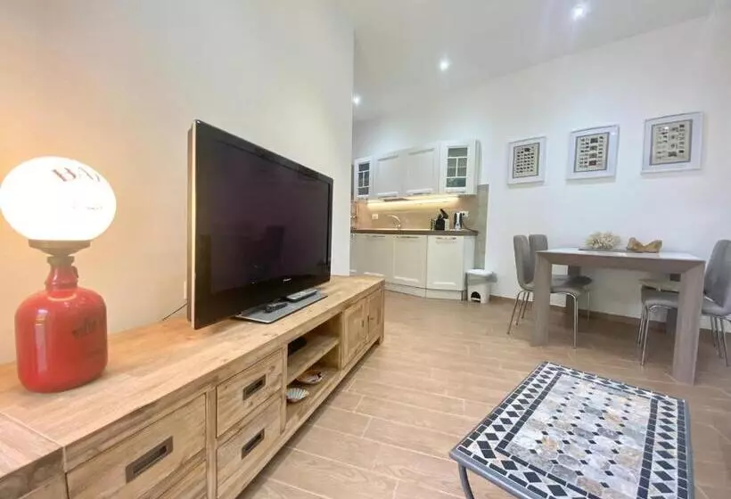 Casaviva   Trilo With Patio In Santa Margherita L