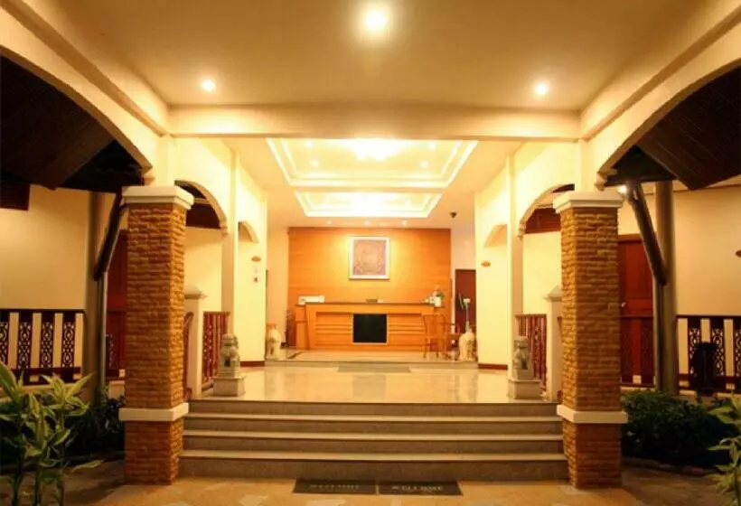 هتل Prachuap Place