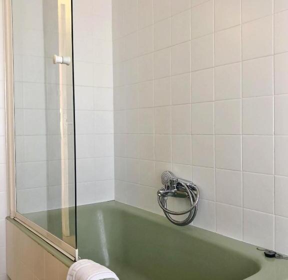 پانسیون Playa De Los Locos