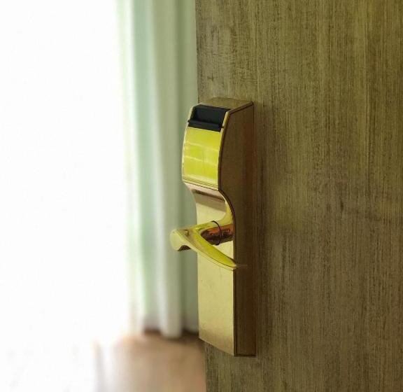 پانسیون Playa De Los Locos