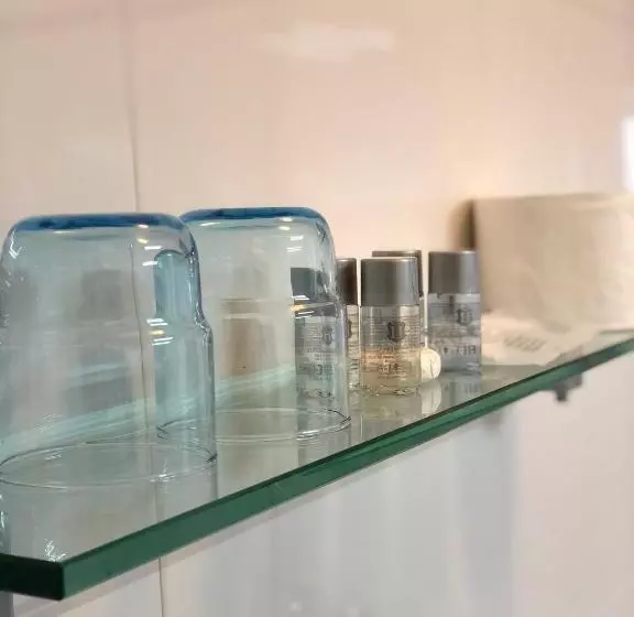 Majatalo Playa De Los Locos