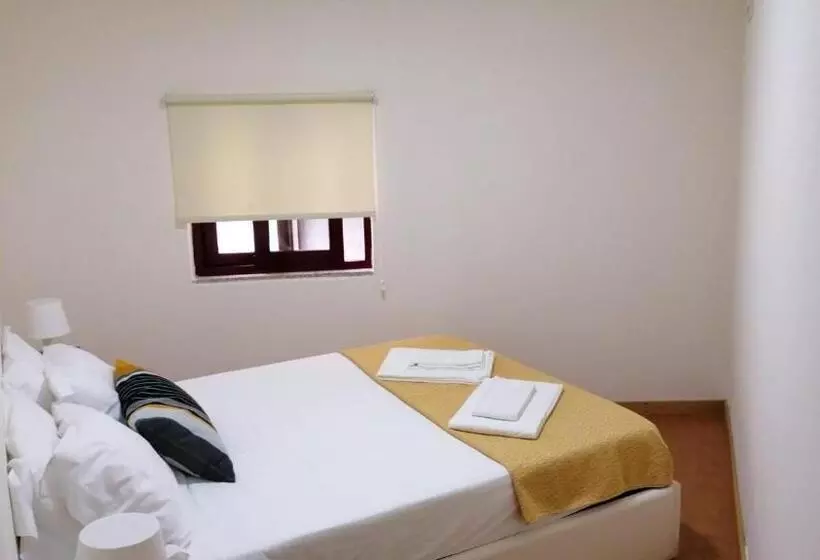 ペンション Portus Ribeira House