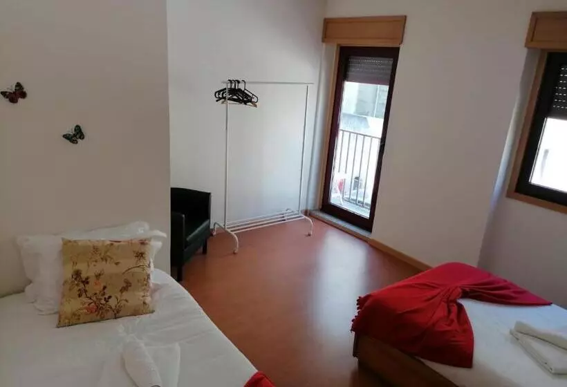 ペンション Portus Ribeira House