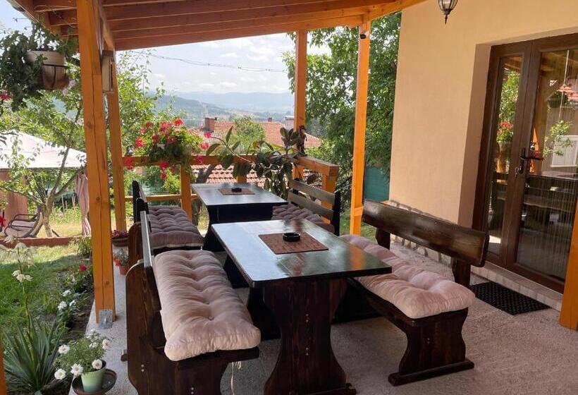 פנסיון Saint Maria Guest House