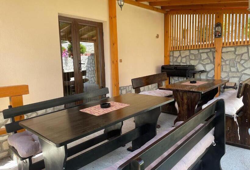 פנסיון Saint Maria Guest House